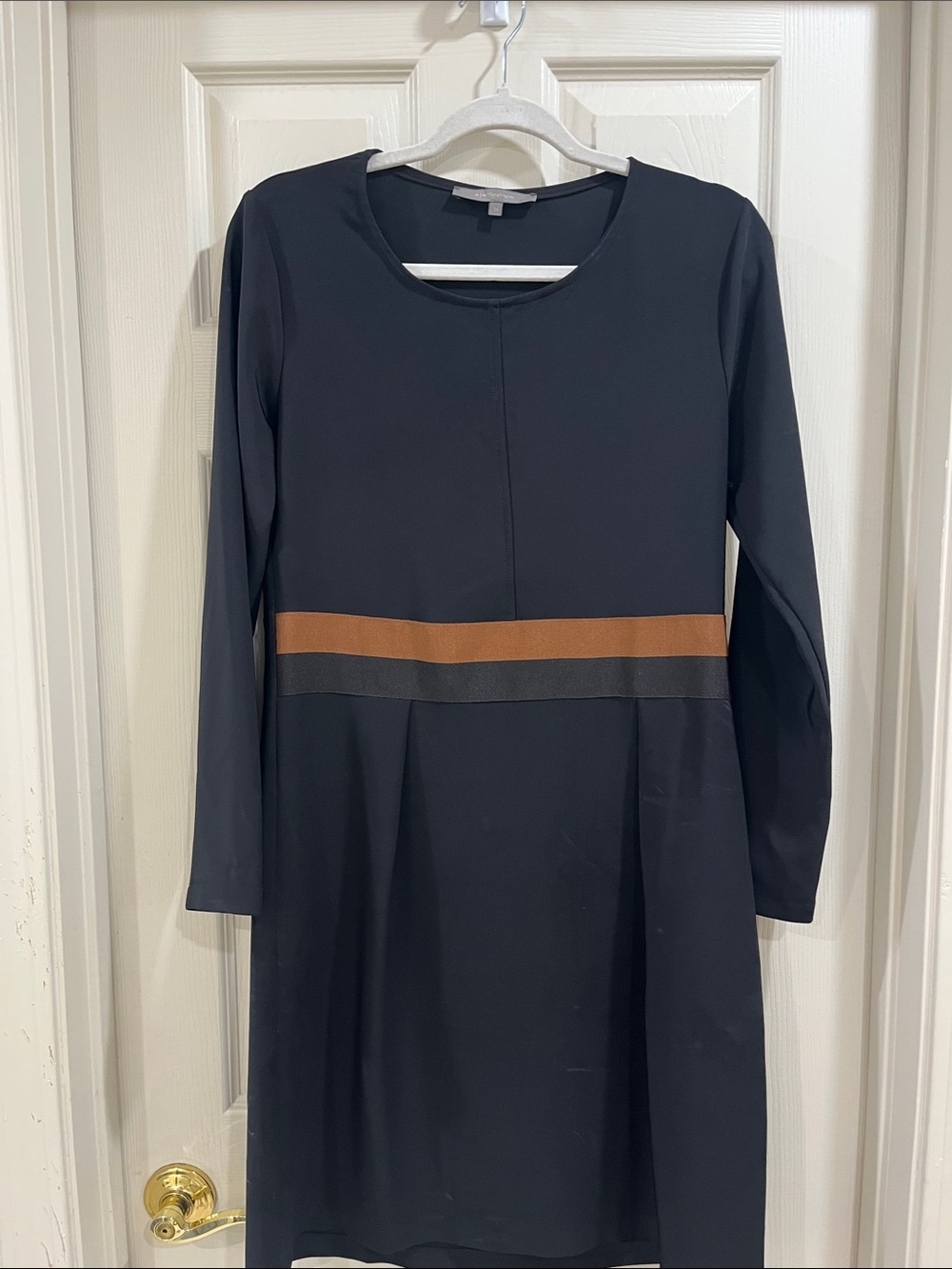 Black Long-Sleeve Shift Dress with Brown Contrast Waist